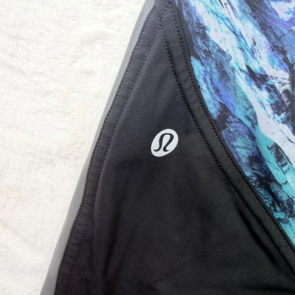 Lululemon Athletica‎ Black Blue Abstract Print Leggings Cropped Activewear Women